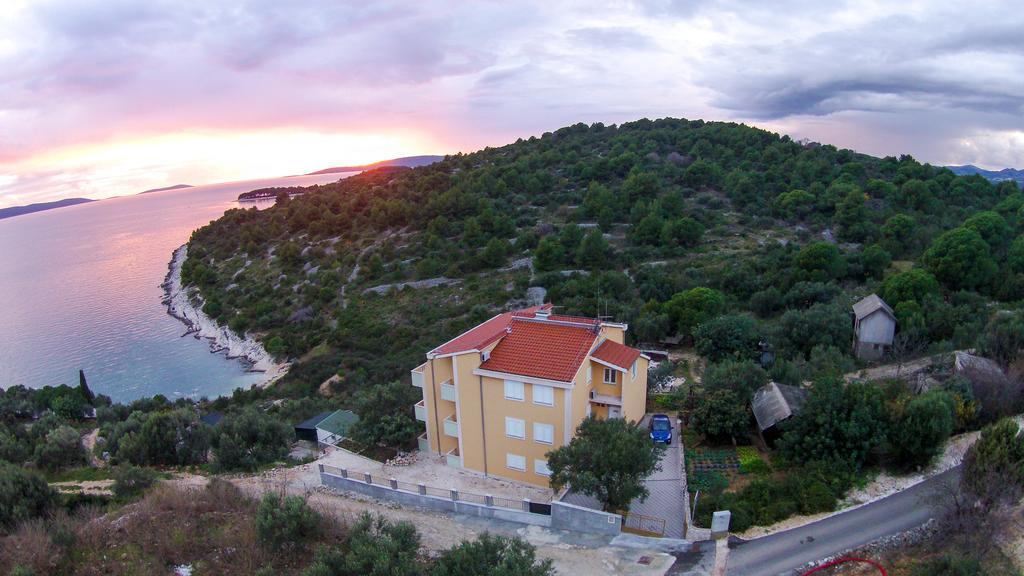 Vila Tatinja تروغير المظهر الخارجي الصورة